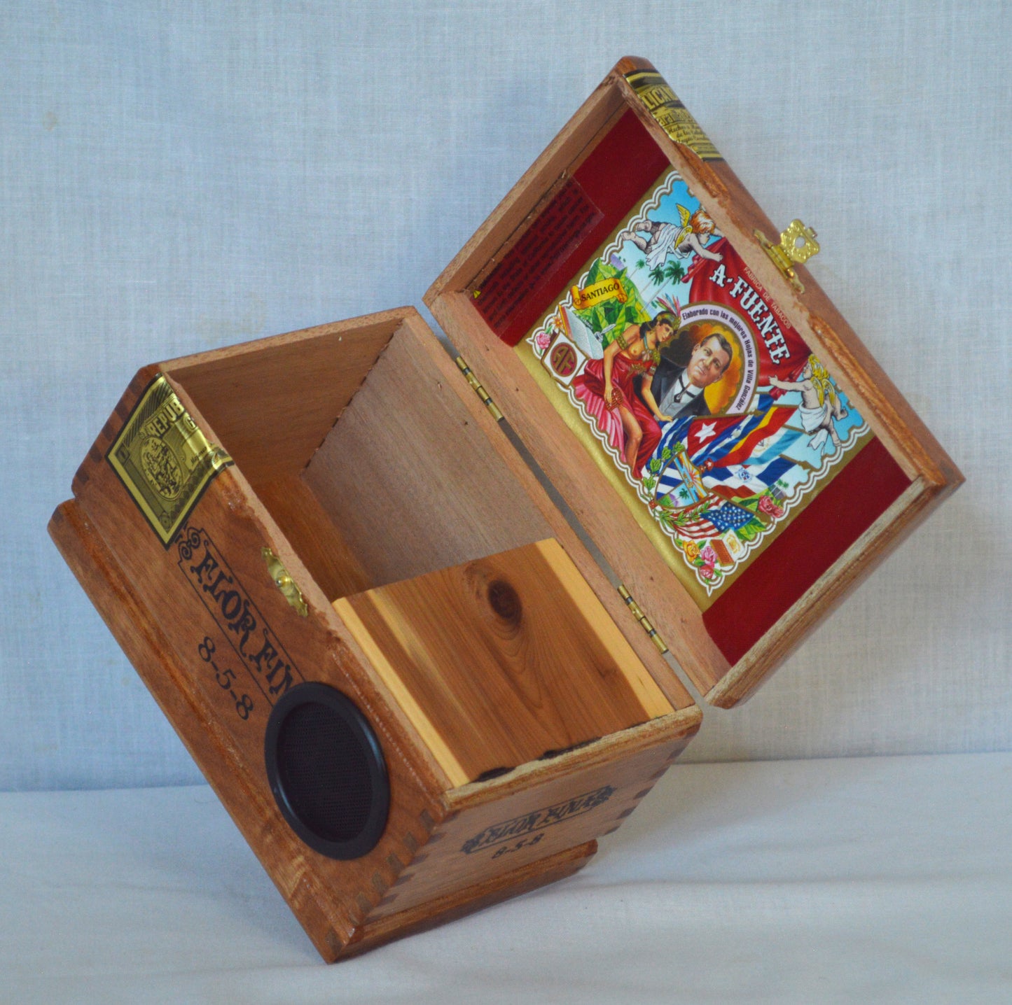 Cigar Box Speaker