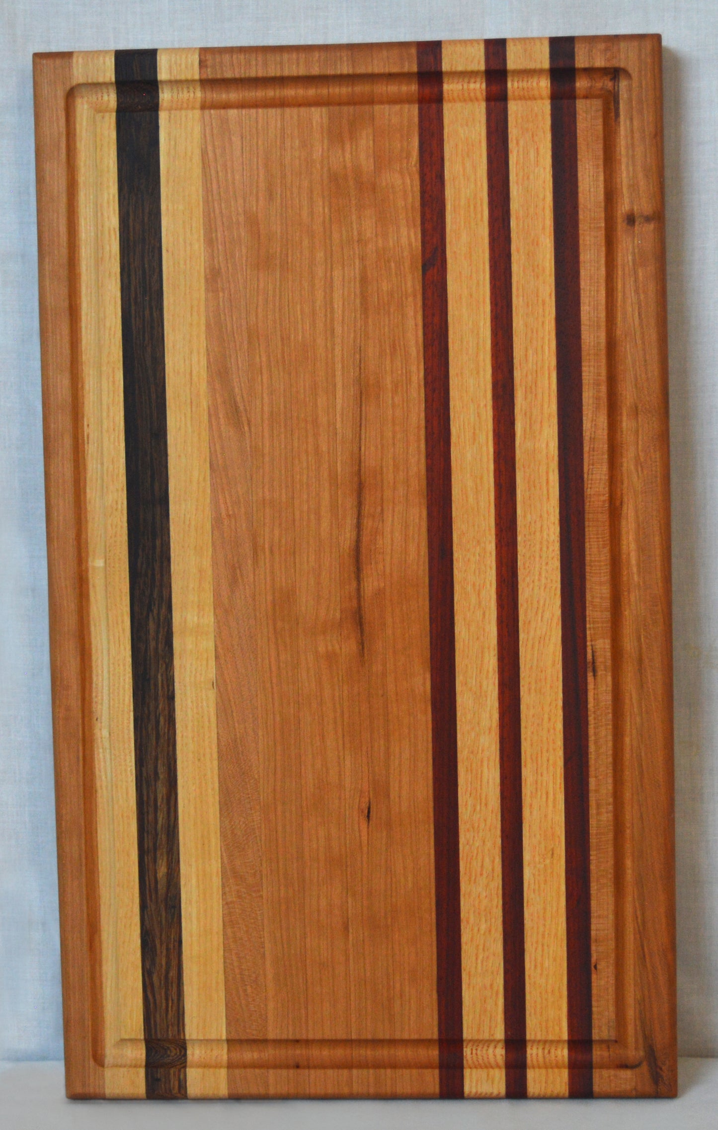 Edge Grain Cutting Board